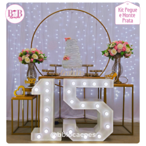 Kit Prata 2 arranjos Rosa 15 anos